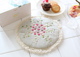 アンダルジャンロゼ 刺繍ポットマットC