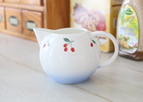 メゾンドマニー チェリー 陶器 ラフレゾン ミルクピッチャー