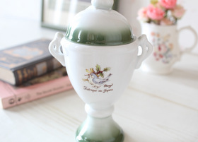 マニー クリスマス陶器 蓋付ハンドルカップ とり(グリーン)