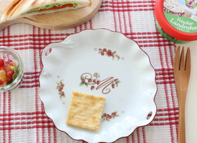 マニー レールデュロココ 陶器 ペタル・プレート