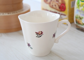 マニー フルーレット 陶器 マグカップ