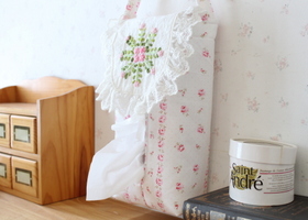 リボン刺繍のティッシュボックスカバーD
