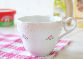 マニーローズ 陶器 ラ・プティ・ロザリエ ティーカップ