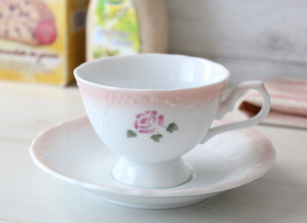 マニー シュクレ・ド・ローズ カップ&ソーサー