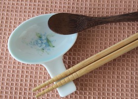 イマン クラリス 陶器 スプーンレスト