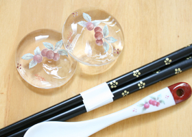 マニー レールデュロココ ガラス・キッチングッズ 箸置き(クリアー)(旧カラー)