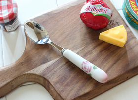 マニー ローズ 陶器ハンドルカトラリー ティースプーン